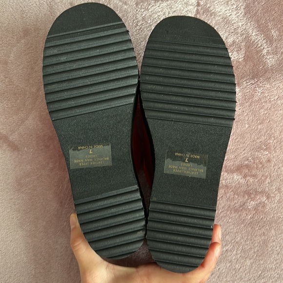 Mootsies Tootsies Red Suede Sandals - Picture 2 of 2